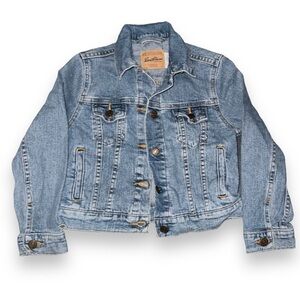 Levi Stratuss Denim Trucker Jacket Size M